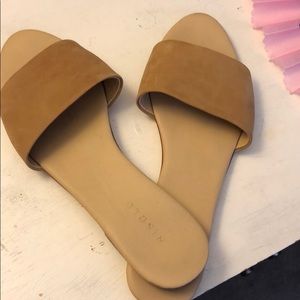 Nisolo Slides